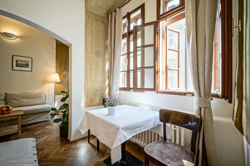 Apartament Nerudova 36 Praga